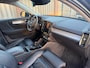 Volvo XC40 1.5 T4 Recharge Inscription Expression 360 CAMERA STOEL STUUR VERWARMING TREKHAAK CLIMATE CONTROL SPORTLEER NAVI