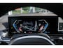 BMW X5 xDrive50e | M Sport Pro | Panoramadak | Driving Assistant Professional | Sofft Close | Trekhaak | Integrale actieve besturing | M SPORTREM, ROOD HOOGGLANS | Parking Assistant professional | Harman/Kardon Surround Sound systeem |