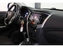 Mitsubishi L200 2.2 DI-D Club Cab Intense 4X4 4WD TREKHAAK