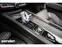 Volvo XC60 T8 AWD Black Edition|B&W|Pano|Massage|Luchtv|HUD