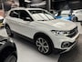 Volkswagen T-Cross 1.0 TSI Style / Navigatie / Stoelverwarming