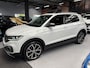 Volkswagen T-Cross 1.0 TSI Style / Navigatie / Stoelverwarming