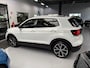 Volkswagen T-Cross 1.0 TSI Style / Navigatie / Stoelverwarming