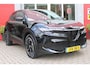 Alfa Romeo Junior ELETTRICA SPECIALE 156PK 54 kWh | TECHNOLOGIE PAKKET (O.A. FULL LED ADAPTIVE MATRIX KOPLAMPEN/DODEHOEK DETECTIE/DRAADLOZE TELEFOONLADER/ACHTERUITRIJ CAMERA/PARKEERSENSOREN VOOR, ACHTER,ZIJKANT) | DRAADLOZE APPLE CARPLAY/ANDROID AUTO | CLIMATE CONTROL | ELEKTRISCH BEDIENBARE ACHTERKLEP | STOEL VERWARMING | ELEKTRISCH BEDIENBARE VOORSTOEL MET MASAGEFUNCTIE | VERKEERSBORDEN HERKENNING | ADAPTIVE CRUISE CONTROL | KEYLESS ENTRY/START |