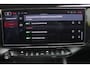 Alfa Romeo Junior ELETTRICA SPECIALE 156PK 54 kWh | TECHNOLOGIE PAKKET (O.A. FULL LED ADAPTIVE MATRIX KOPLAMPEN/DODEHOEK DETECTIE/DRAADLOZE TELEFOONLADER/ACHTERUITRIJ CAMERA/PARKEERSENSOREN VOOR, ACHTER,ZIJKANT) | DRAADLOZE APPLE CARPLAY/ANDROID AUTO | CLIMATE CONTROL | ELEKTRISCH BEDIENBARE ACHTERKLEP | STOEL VERWARMING | ELEKTRISCH BEDIENBARE VOORSTOEL MET MASAGEFUNCTIE | VERKEERSBORDEN HERKENNING | ADAPTIVE CRUISE CONTROL | KEYLESS ENTRY/START |