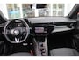 Alfa Romeo Junior ELETTRICA SPECIALE 156PK 54 kWh | TECHNOLOGIE PAKKET (O.A. FULL LED ADAPTIVE MATRIX KOPLAMPEN/DODEHOEK DETECTIE/DRAADLOZE TELEFOONLADER/ACHTERUITRIJ CAMERA/PARKEERSENSOREN VOOR, ACHTER,ZIJKANT) | DRAADLOZE APPLE CARPLAY/ANDROID AUTO | CLIMATE CONTROL | ELEKTRISCH BEDIENBARE ACHTERKLEP | STOEL VERWARMING | ELEKTRISCH BEDIENBARE VOORSTOEL MET MASAGEFUNCTIE | VERKEERSBORDEN HERKENNING | ADAPTIVE CRUISE CONTROL | KEYLESS ENTRY/START |