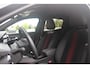 Alfa Romeo Junior ELETTRICA SPECIALE 156PK 54 kWh | TECHNOLOGIE PAKKET (O.A. FULL LED ADAPTIVE MATRIX KOPLAMPEN/DODEHOEK DETECTIE/DRAADLOZE TELEFOONLADER/ACHTERUITRIJ CAMERA/PARKEERSENSOREN VOOR, ACHTER,ZIJKANT) | DRAADLOZE APPLE CARPLAY/ANDROID AUTO | CLIMATE CONTROL | ELEKTRISCH BEDIENBARE ACHTERKLEP | STOEL VERWARMING | ELEKTRISCH BEDIENBARE VOORSTOEL MET MASAGEFUNCTIE | VERKEERSBORDEN HERKENNING | ADAPTIVE CRUISE CONTROL | KEYLESS ENTRY/START |
