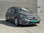 Mercedes-Benz B-klasse 180 AMBITION FULL OPTION APK 30-9-2027 !!