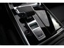 Audi Q8 60 TFSI e quattro Pro Line S Competition / SoH 95,9% / Trekhaak / Panoramadak / 360Camera / Head-up / B&O / Softclose / Achterasbesturing / 23'' / Laser LED / Keyless / Carbon intr. / Massage+Ventilatie / RS Seats / Dodehoek / DAB