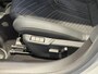 Peugeot 208 1.2 Hybrid 145 e-DCS6 GT | APPLE CARPLAY & ANDROID AUTO | CAMERA VOOR EN ACHTER | MASSAGE STOEL | STOELVERWARMING | DEMO AUTO |