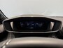 Peugeot 208 1.2 Hybrid 145 e-DCS6 GT | APPLE CARPLAY & ANDROID AUTO | CAMERA VOOR EN ACHTER | MASSAGE STOEL | STOELVERWARMING | DEMO AUTO |