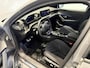 Peugeot 208 1.2 Hybrid 145 e-DCS6 GT | APPLE CARPLAY & ANDROID AUTO | CAMERA VOOR EN ACHTER | MASSAGE STOEL | STOELVERWARMING | DEMO AUTO |