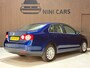 Volkswagen Jetta 1.6 Comfortline cruise control bluetooth airco NAP dealer onderhouden