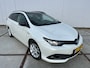 Toyota Auris 1.8 Hybrid Black Edition Clima - trekhaak - full map navi - Lm velgen - bluetooth - NAP - LED