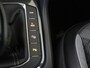 Volkswagen Tiguan 1.4 TSI eHybrid R-Line Business | SoH 88% | Trekhaak | Achteruitrijcamera | Matrix LED verlichting | Adaptieve cruise control | Dodehoekdetectie | Stoel- en stuurwielverwarming | Navigatie | Carplay |