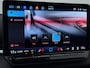 Volkswagen T-Roc 1.5 eTSI R-Line | Camera | Side Assist | ACC | Elek. Achterklep | Stuur-/Stoelverwarming | Matrix LED | 19'' |