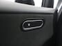Mercedes-Benz A-klasse 180 Business Solution AMG | Panoramadak | Night pakket | Sfeerverlichting |