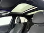 Mercedes-Benz C-klasse 180 AMG Line | Achteruitrijcamera | Panorama-schuifdak | Sfeerverlichting | Nightpakket | Stoelverwarming