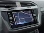 Volkswagen Tiguan 1.4 TSI eHybrid R-Line Business+ | Pano dak | Camera | Stoelverwarming | Side Assist | Elek Achterklep |