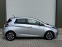 Renault Zoe Intens B-buy 52KWH R135 / Koopaccu / SOH 95,8 % / Snellader / Clima / Navigatie / Cruise Controle / Parkeer Camera / Carplay / 16" LM velgen / donker glas