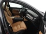 Volvo S90 2.0 T5 Momentum Business | 255 pk | Schuifdak | Bowers & Wilkins Audio | Head-up Display | 360 Camera | LED | Stoelverwarming | Leder Gratis-museum-arrangement