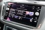 Volkswagen Tiguan 1.5 TSI R-Line Business Black Style - 150 pk **Trekhaak / Camera / 1e eig