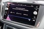 Volkswagen Tiguan 1.5 TSI R-Line Business Black Style - 150 pk **Trekhaak / Camera / 1e eig