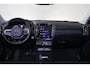 Volvo XC40 T3 Momentum Pro - IntelliSafe Assist & Surround - Parkeercamera achter - Verwarmde voorstoelen - Parkeersensoren voor & achter - Volvo On Call - 18' LMV