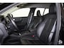 Volvo XC40 T3 Momentum Pro - IntelliSafe Assist & Surround - Parkeercamera achter - Verwarmde voorstoelen - Parkeersensoren voor & achter - Volvo On Call - 18' LMV