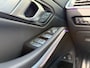 BMW 3-Serie Touring 330e xDrive High Executive | Panoramadak | M-Pakket | Elektrische voorstoelen | Head-up Display | BOMVOL!