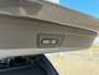 BMW 3-Serie Touring 330e xDrive High Executive | Panoramadak | M-Pakket | Elektrische voorstoelen | Head-up Display | BOMVOL!