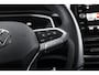 Volkswagen T-Roc 1.5 TSI 150pk 7-DSG R-Line | Trekhaak | Achteruitrijcamera | Carplay | Climate Control | Adaptive Cruise | 17"