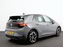 Volkswagen ID.3 Pro 58 kWh SOH 92% Navigatie Apple CarPlay Android Auto Parkeerhulp Adaptive Cruise Control Stoel- en stuurverwarming Full Led Climate Control Lichtmetalen velgen