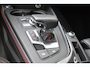 Audi A4 Avant 45 TFSI quattro Sport S line black edition