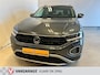 Volkswagen T-Roc 1.0 TSI Life- 3d virtual cockpit-Lane + Front assist-Carplay spotify-Navigatie-Stoelverwarming-Park hulp.