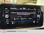 Volkswagen T-Roc 1.0 TSI Life- 3d virtual cockpit-Lane + Front assist-Carplay spotify-Navigatie-Stoelverwarming-Park hulp.