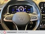 Volkswagen T-Roc 1.0 TSI Life- 3d virtual cockpit-Lane + Front assist-Carplay spotify-Navigatie-Stoelverwarming-Park hulp.
