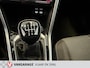 Volkswagen T-Roc 1.0 TSI Life- 3d virtual cockpit-Lane + Front assist-Carplay spotify-Navigatie-Stoelverwarming-Park hulp.