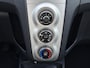 Toyota Yaris 1.3 VVTi Sol Airco MF Stuurwiel Lichtmetalen Velgen 5-DRS Stuurbekrachtiging APK 02-2027 nette auto!