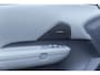 Lynk & Co 02 272PK 66KWh More | Wordt Verwacht | 1600KG Trekgewicht | 360 Graden Camera | Harman Kardon | Panoramadak | Elektrisch bedienbare voorstoel met geheugen | Keyless Entry | Getint glas | Adaptieve Cruise Control | Dodehoekassistent | Sfeerverlichting | Stuurwielverwarming | Stoelverwarming