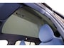 Volvo EX30 Extended Range Ultra 69 kWh - Panorama/schuifdak - Climate Pack - 360º Camera - Harman/Kardon audio - Parkeersensoren voor & achter - Extra getint glas - 19' LMV