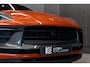 Porsche Macan 2.0 T Km-stand (2022, NL) SportChrono, Luchtvering, adaptieve cruisecontrol, vol leder