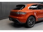 Porsche Macan 2.0 T Km-stand (2022, NL) SportChrono, Luchtvering, adaptieve cruisecontrol, vol leder