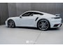 Porsche 992 911 3.8 Turbo S (2023, NL) 33.375km, lift vooras, natuurleder (930-stijl), sportuitlaat, schuifdak