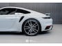 Porsche 992 911 3.8 Turbo S (2023, NL) 33.375km, lift vooras, natuurleder (930-stijl), sportuitlaat, schuifdak