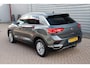 Volkswagen T-Roc 1.0 TSI Style Business O.a: Trekhaak, PDC, ACC, Clima, Navi, Camera, Etc. All-in prijs!