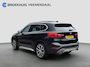 BMW X1 sDrive20i Orange Edition II | Dealer OH! | Pano | Trekhaak | Leder | H&K Audio