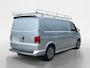 Volkswagen Transporter 2.0 TDI L2H1 28 Bulli | Trekhaak | navigatie | Lederen Bekleding | Imperiaal | Parkeer Camera | Stoelverwarming | Lichtmetalen Velgen |