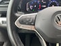 Volkswagen Transporter 2.0 TDI L2H1 28 Bulli | Trekhaak | navigatie | Lederen Bekleding | Imperiaal | Parkeer Camera | Stoelverwarming | Lichtmetalen Velgen |