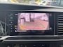 Volkswagen Transporter 2.0 TDI L2H1 28 Bulli | Trekhaak | navigatie | Lederen Bekleding | Imperiaal | Parkeer Camera | Stoelverwarming | Lichtmetalen Velgen |